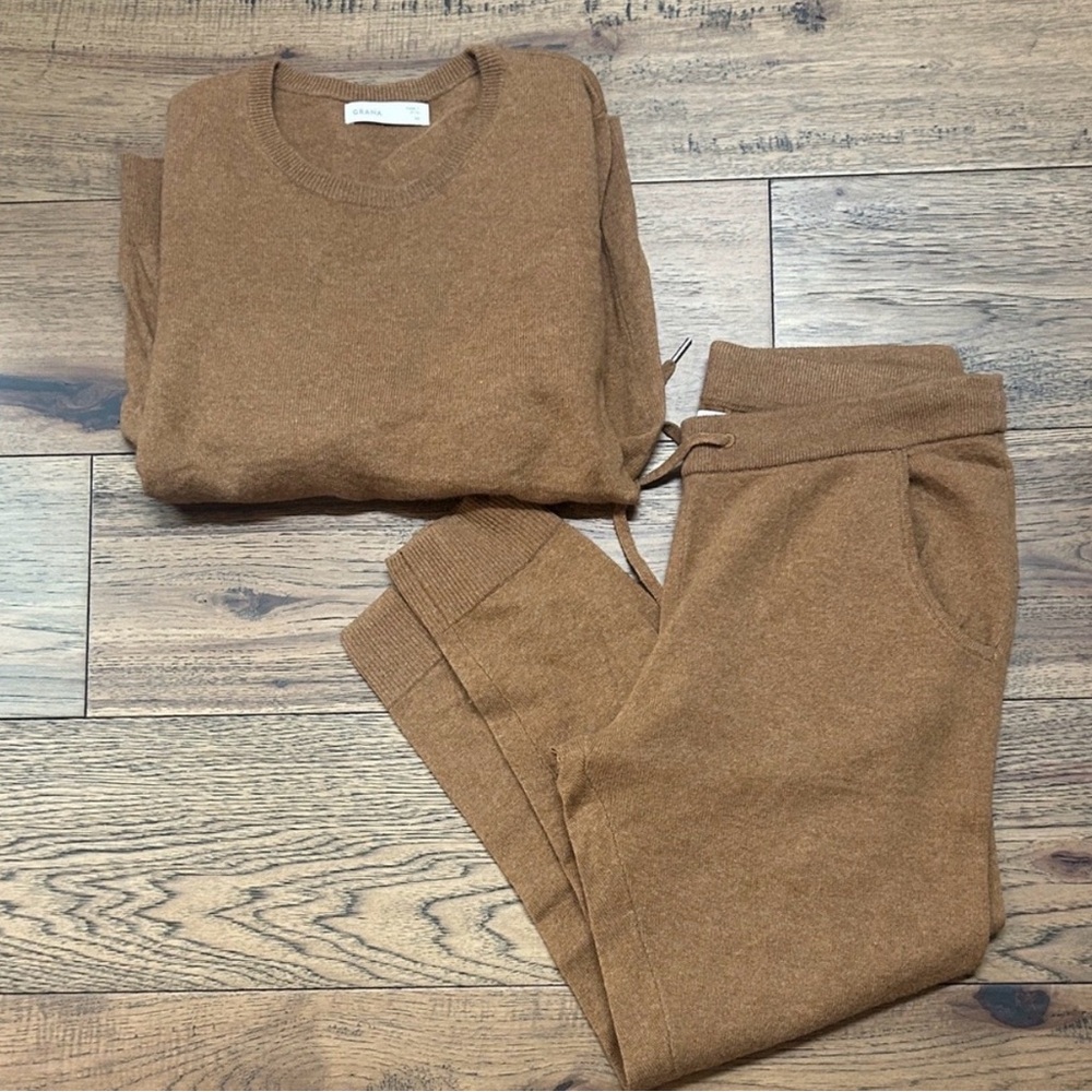 Grana Warm Tan Cashmere Jogger set